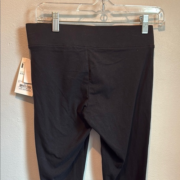 Utopia by HUE Small Cotton Black Leggings with Slits The Color Run - Picture 5 of 7